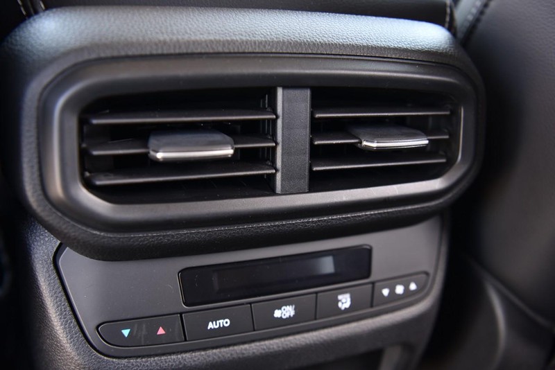 Honda Pilot Vehicle Image 26