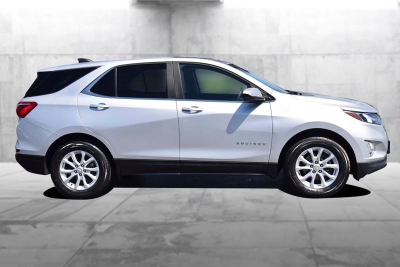 Chevrolet Equinox Vehicle Image 05