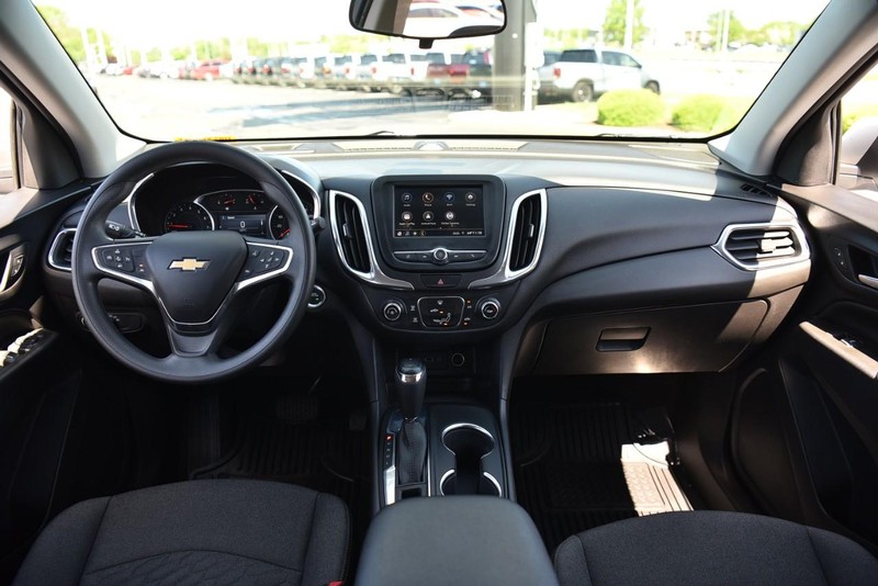 Chevrolet Equinox Vehicle Image 07