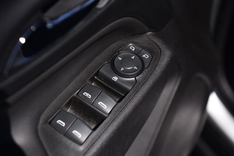 Chevrolet Equinox Vehicle Image 08