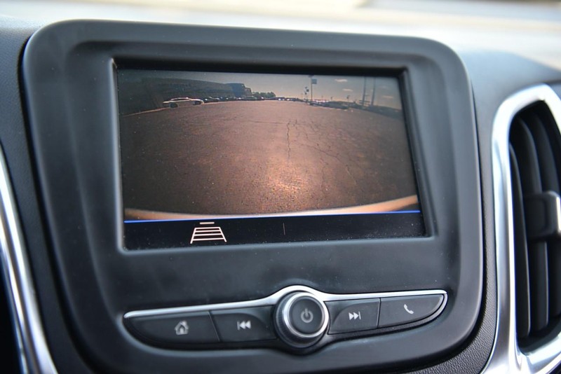 Chevrolet Equinox Vehicle Image 12
