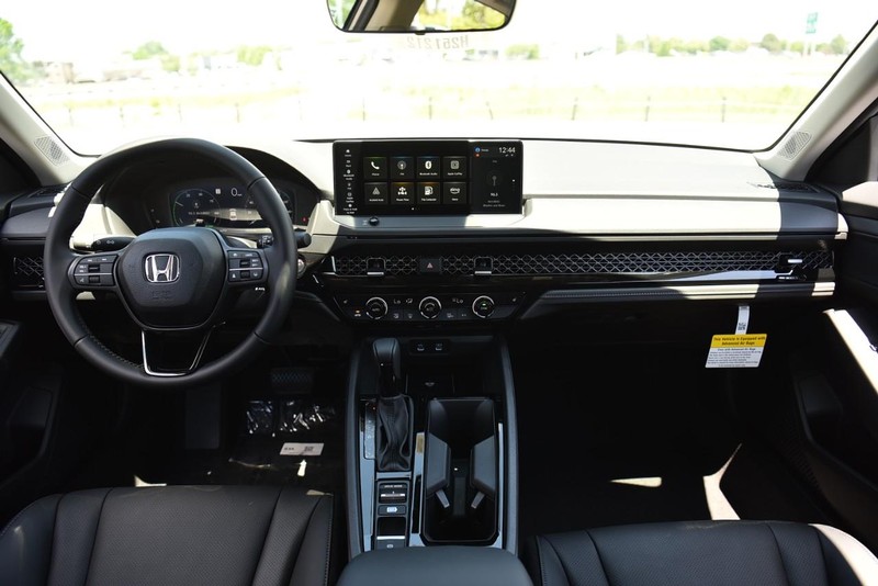 Honda Accord Hybrid Vehicle Image 08