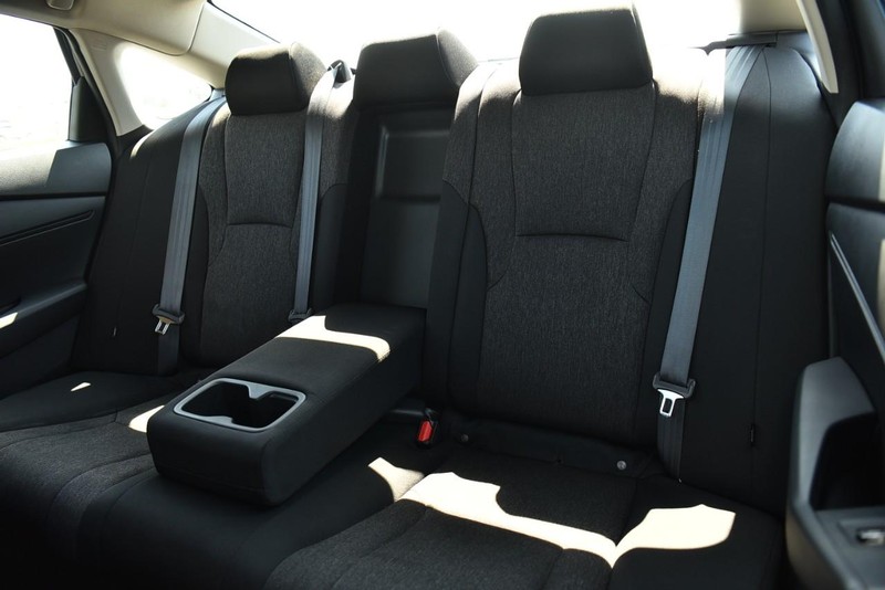 Honda Accord Sedan Vehicle Image 21