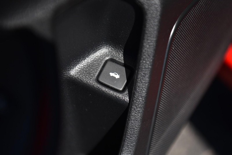 Honda Civic Sedan Vehicle Image 09