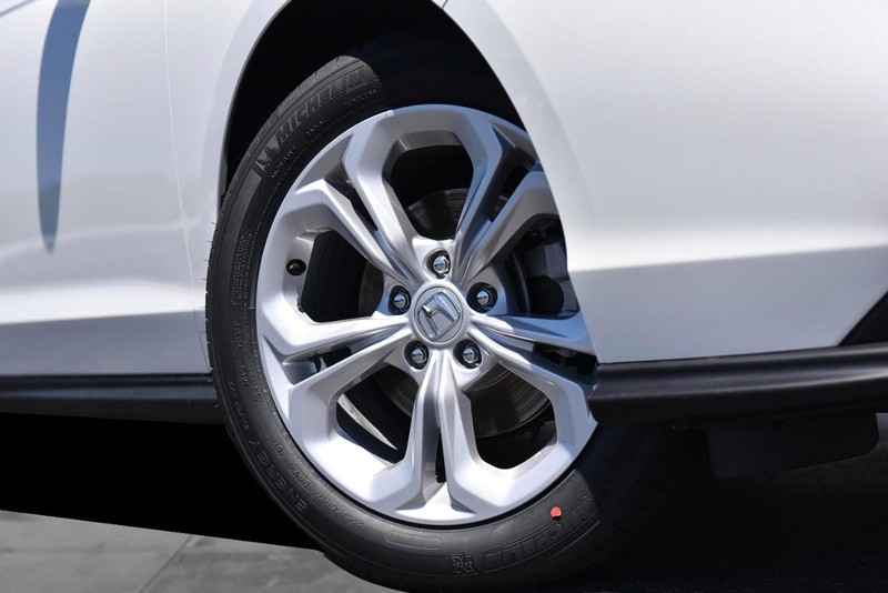 Honda Accord Sedan Vehicle Image 03