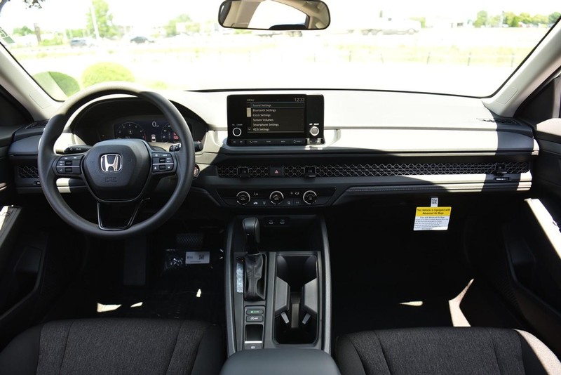 Honda Accord Sedan Vehicle Image 08