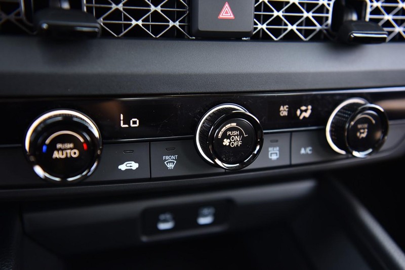 Honda Accord Sedan Vehicle Image 13