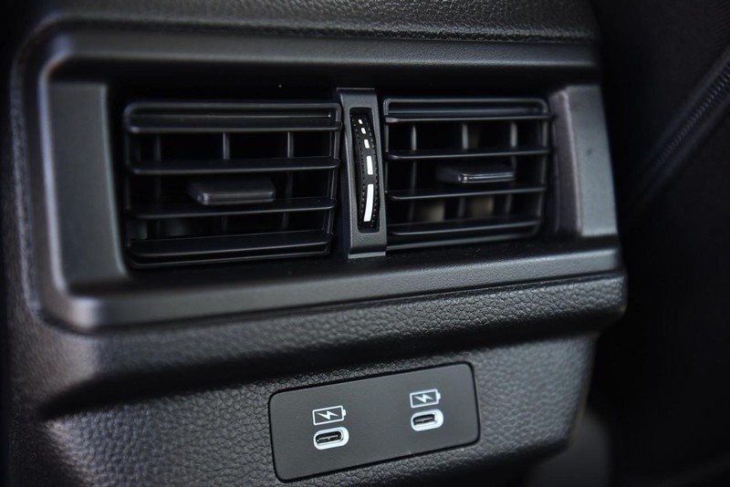 Honda Accord Sedan Vehicle Image 21