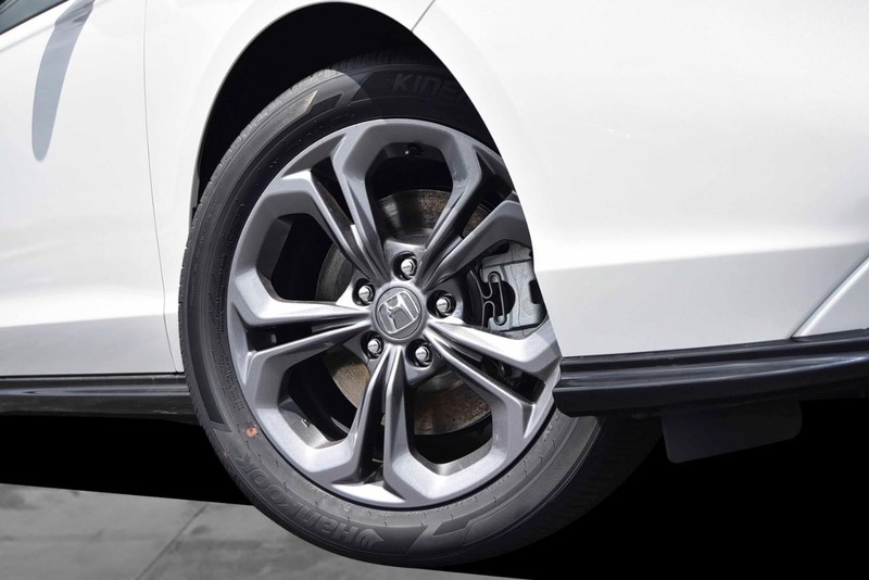 Honda Accord Hybrid Vehicle Image 03