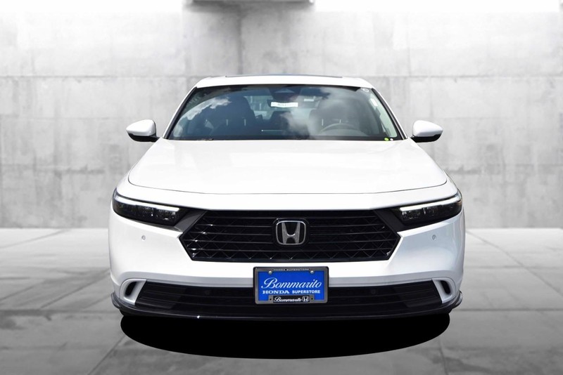 Honda Accord Hybrid Vehicle Image 04