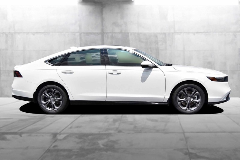 Honda Accord Hybrid Vehicle Image 05