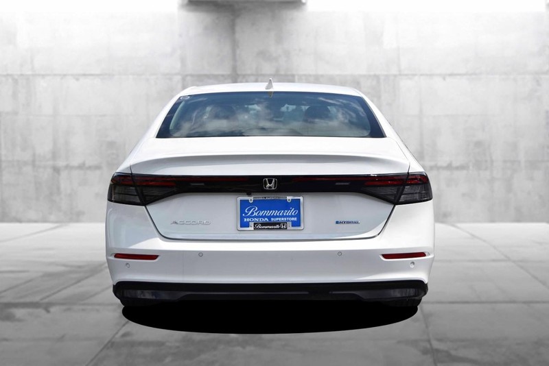 Honda Accord Hybrid Vehicle Image 06