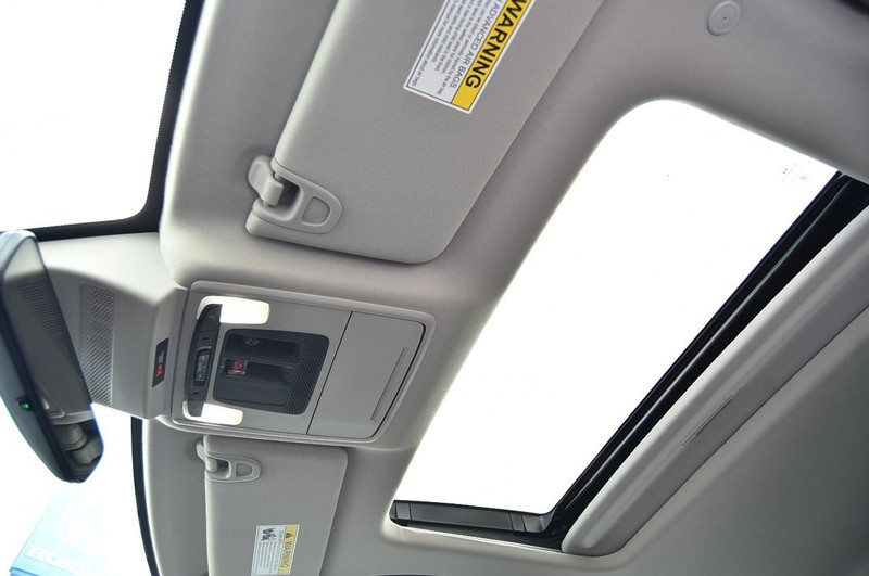 Honda Accord Hybrid Vehicle Image 21