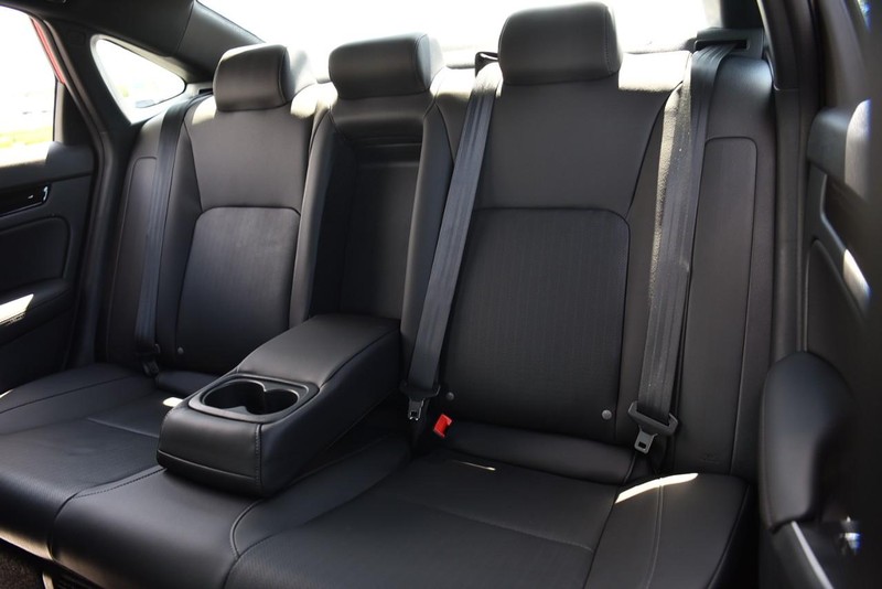 Honda Civic Sedan Hybrid Vehicle Image 25