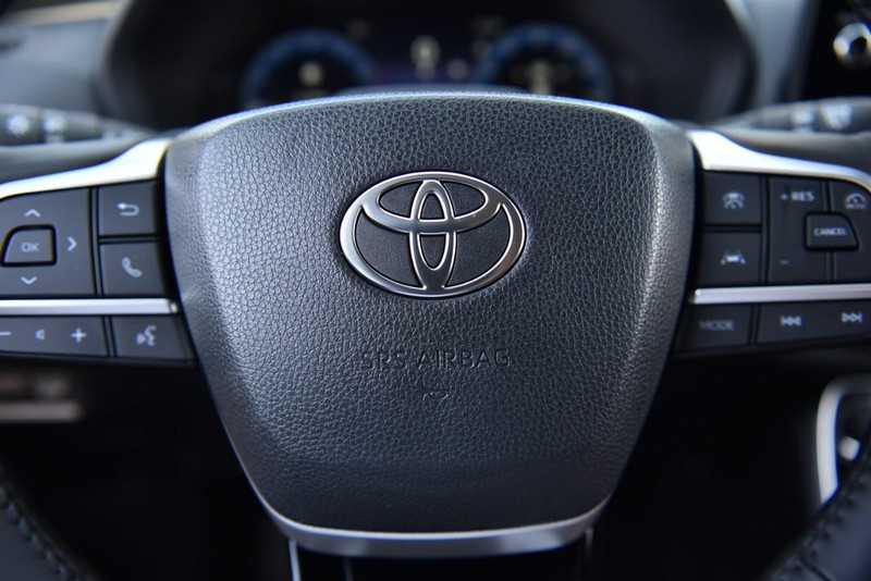 Toyota Grand Highlander Vehicle Image 21
