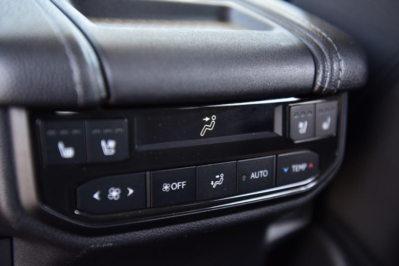 Toyota Grand Highlander Vehicle Image 26
