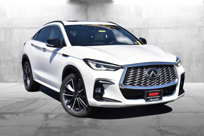 INFINITI QX55 Vehicle Image 02