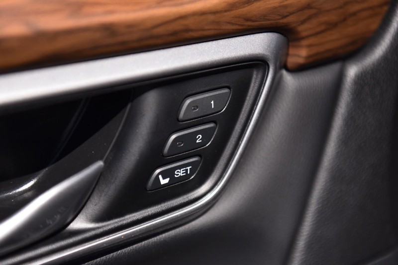 Honda CR-V Vehicle Image 09