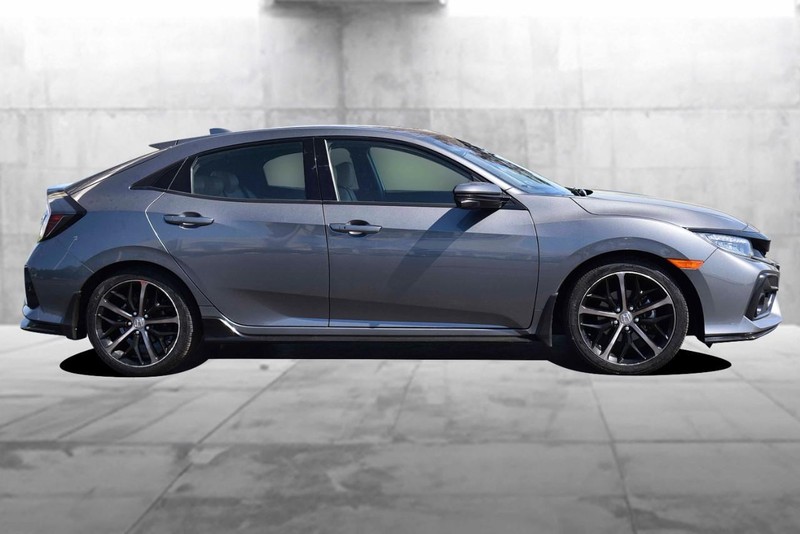 Honda Civic Hatchback Vehicle Image 05