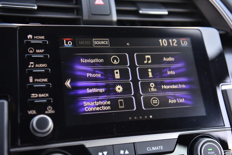 Honda Civic Hatchback Vehicle Image 12