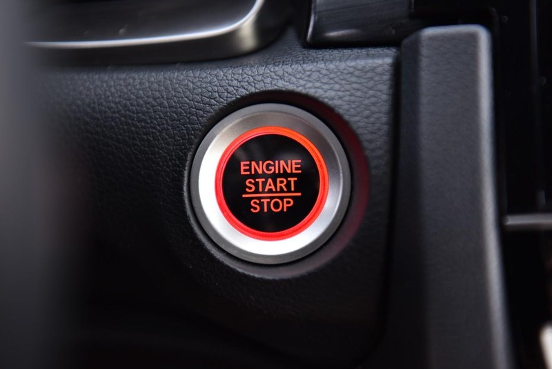Honda Civic Hatchback Vehicle Image 16