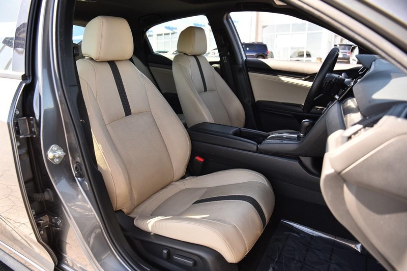 Honda Civic Hatchback Vehicle Image 19