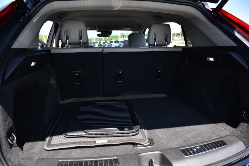 Cadillac XT4 Vehicle Image 24