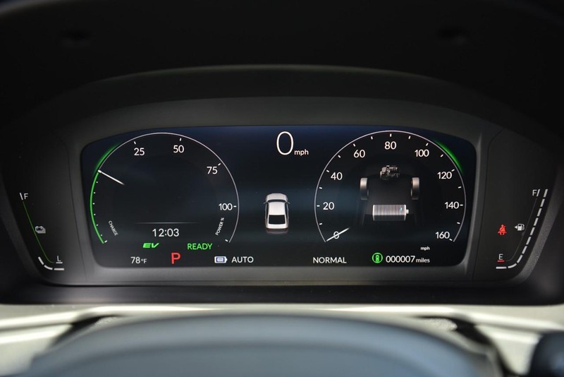 Honda Accord Hybrid Vehicle Image 11