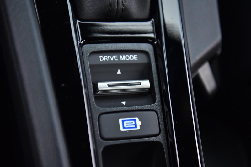 Honda Accord Hybrid Vehicle Image 17