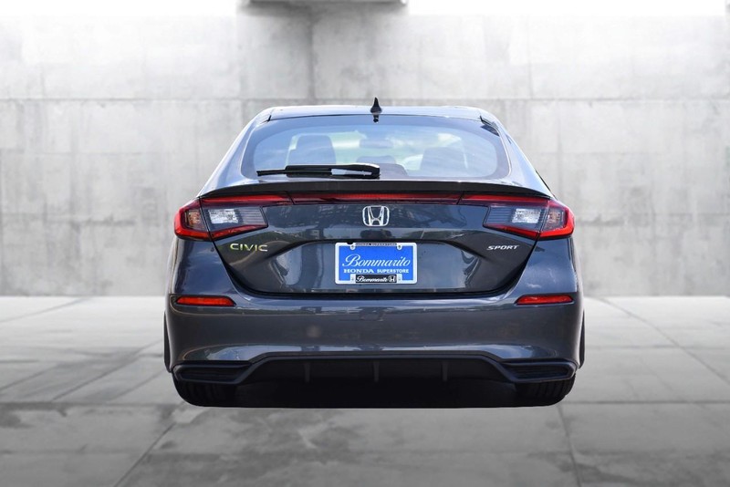 Honda Civic Hatchback Vehicle Image 06