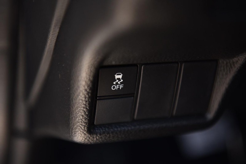 Honda Civic Hatchback Vehicle Image 11