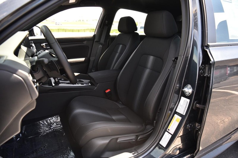 Honda Civic Hatchback Vehicle Image 20