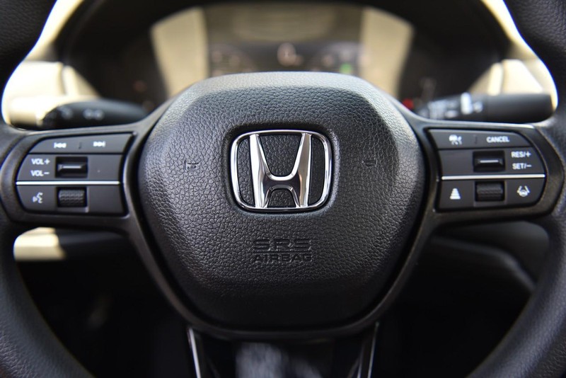 Honda Accord Sedan Vehicle Image 17
