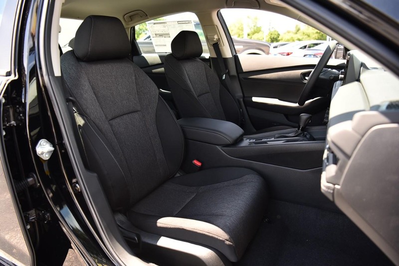 Honda Accord Sedan Vehicle Image 19