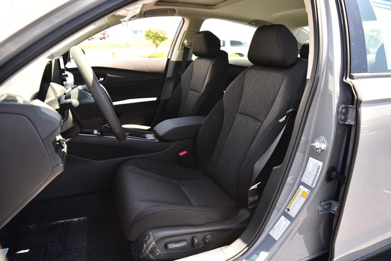 Honda Accord Sedan Vehicle Image 19