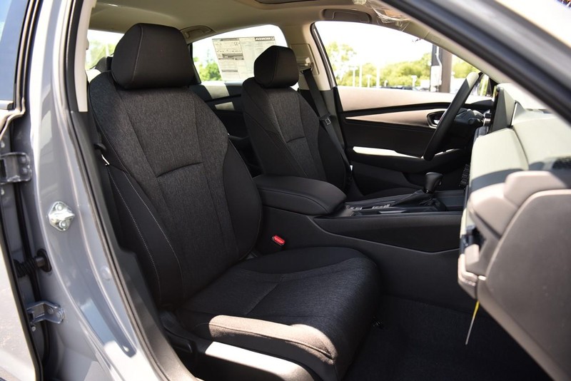 Honda Accord Sedan Vehicle Image 20