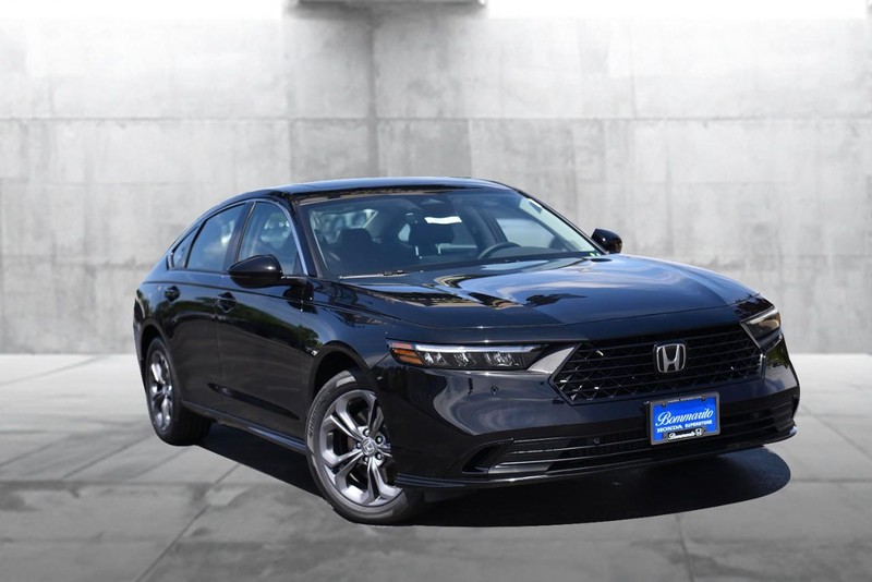 Honda Accord Hybrid Vehicle Image 03