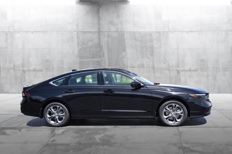 Honda Accord Hybrid Vehicle Image 06