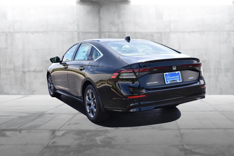 Honda Accord Hybrid Vehicle Image 07