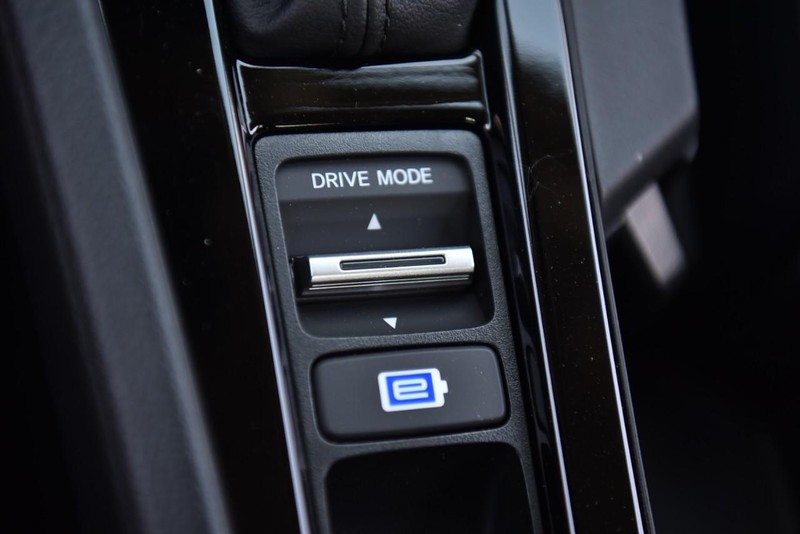 Honda Accord Hybrid Vehicle Image 18