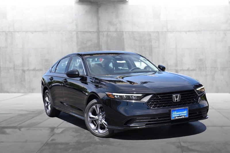Honda Accord Hybrid Vehicle Image 02