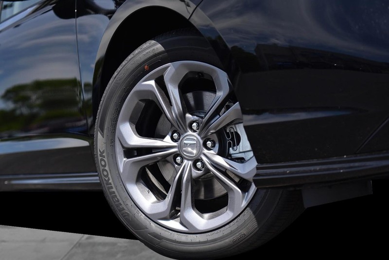 Honda Accord Hybrid Vehicle Image 03