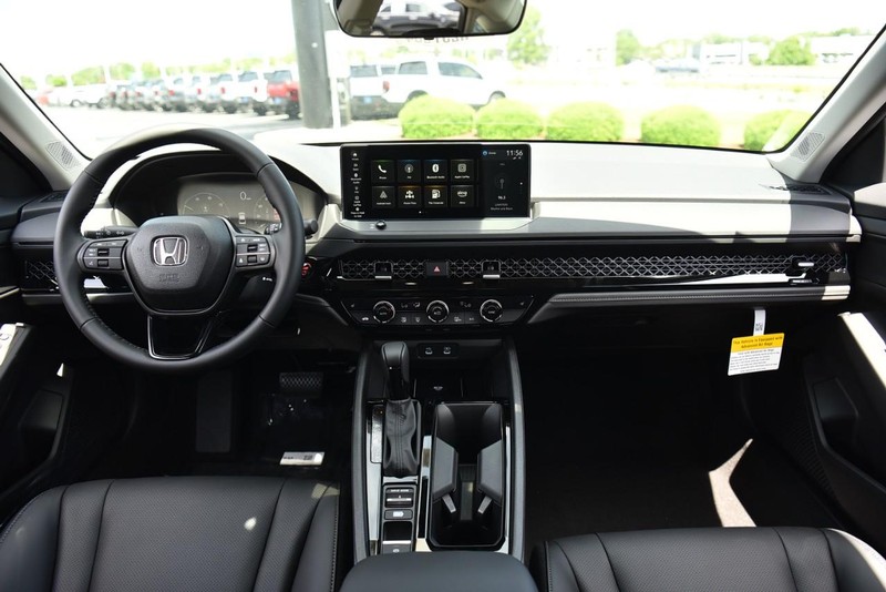 Honda Accord Hybrid Vehicle Image 08