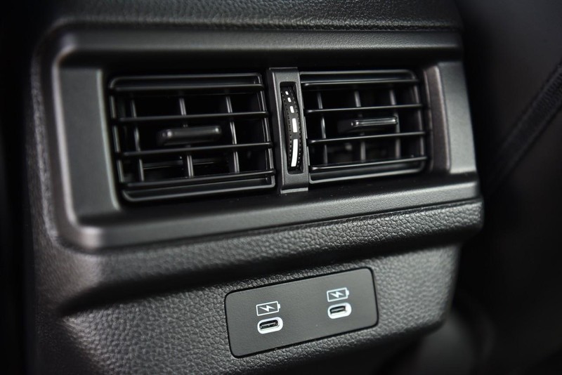 Honda Accord Hybrid Vehicle Image 25