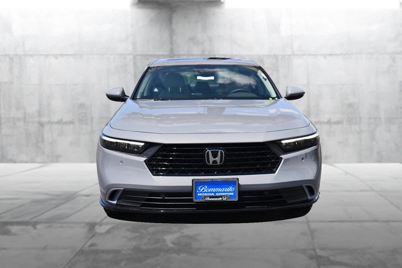 Honda Accord Hybrid Vehicle Image 04