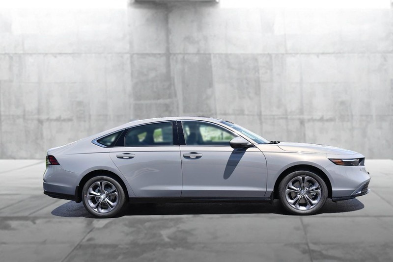 Honda Accord Hybrid Vehicle Image 05