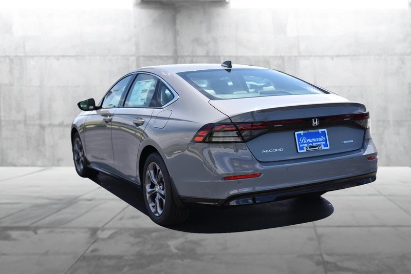 Honda Accord Hybrid Vehicle Image 07