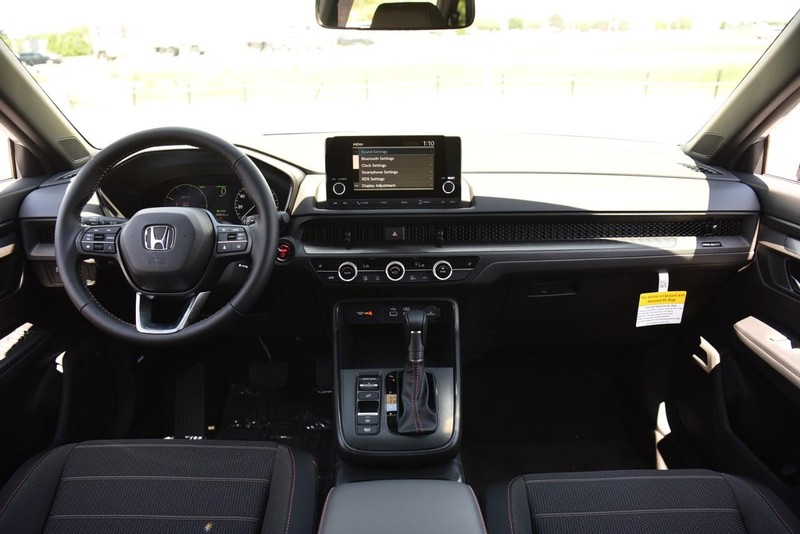 Honda CR-V Hybrid Vehicle Image 08