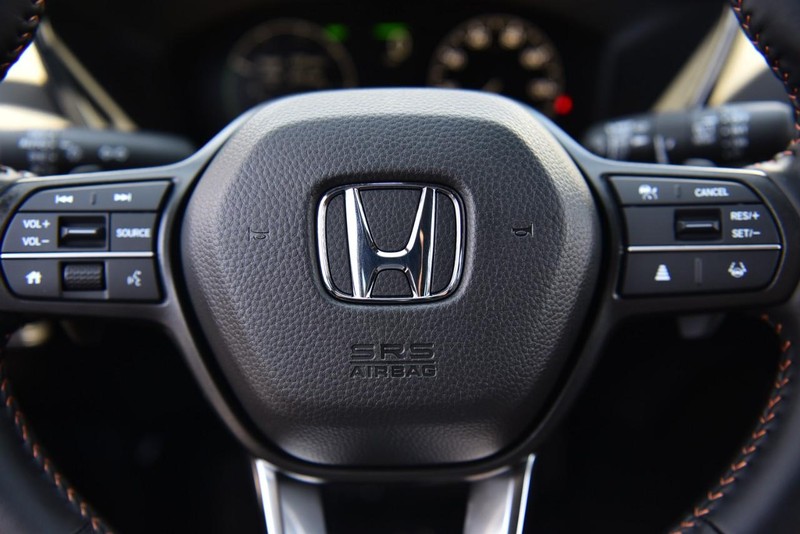 Honda CR-V Hybrid Vehicle Image 19