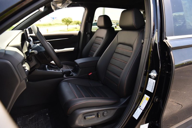 Honda CR-V Hybrid Vehicle Image 22